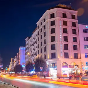 Otel Four Seven